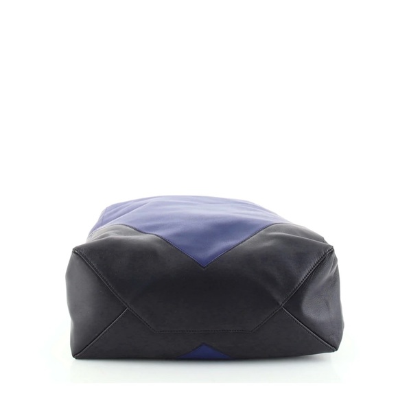 Celine - Vertical Bi-Cabas Tote Leather Large - Picture 4 of 6